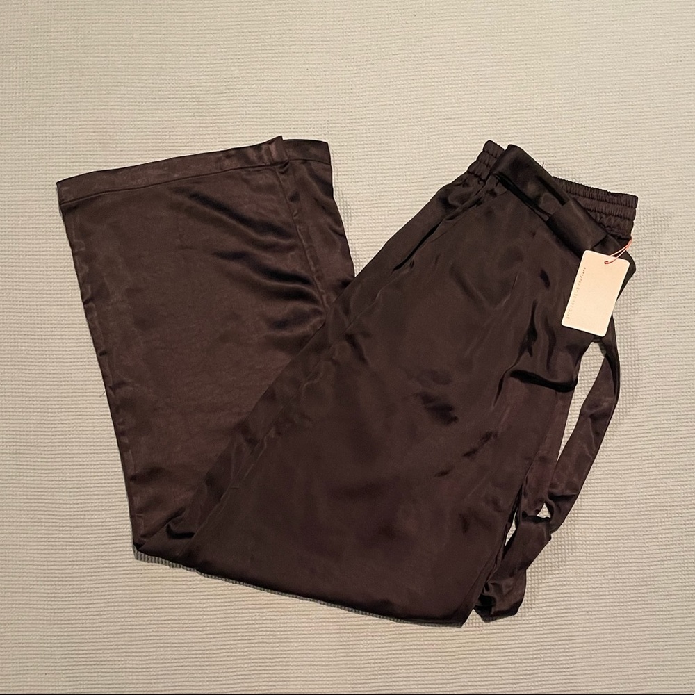 NWT Skies Are Blue Wide Leg Pant Satin